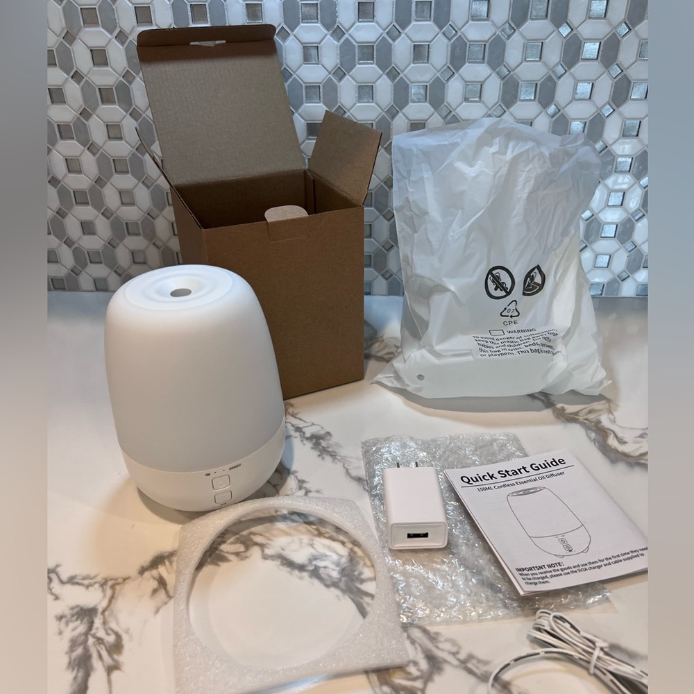 Cordless 150ml Essential Oil Diffuser, Built-in 6000mAH Rechargeable Battery